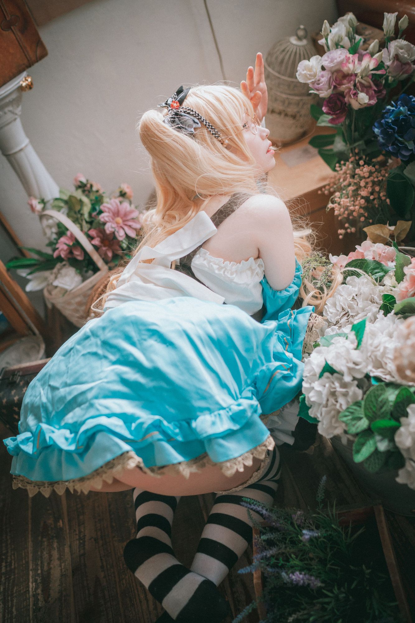 图片[39]-No.001-Alice in Glasses [49P]-coswz-cos王者