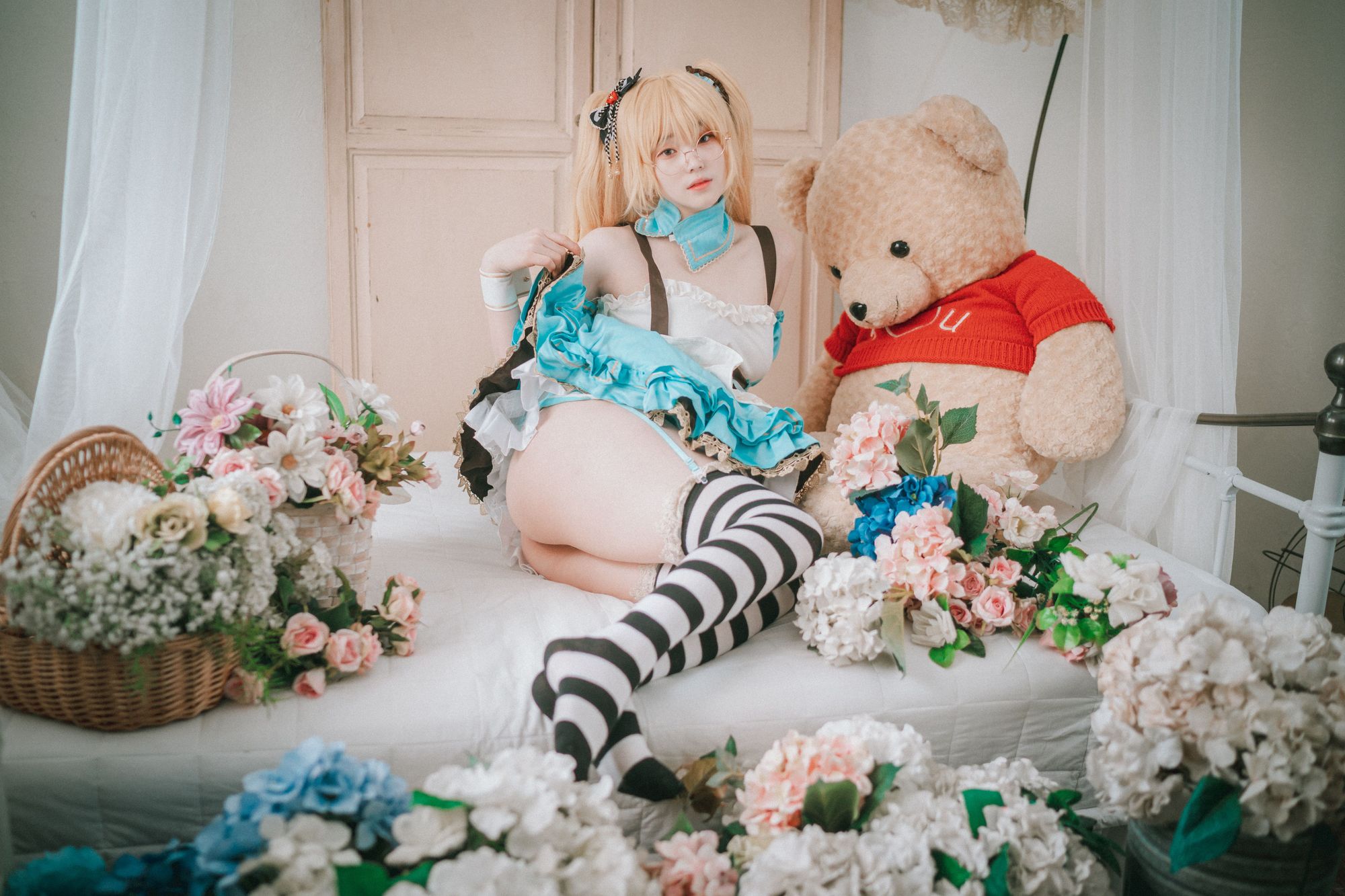 图片[37]-No.001-Alice in Glasses [49P]-coswz-cos王者
