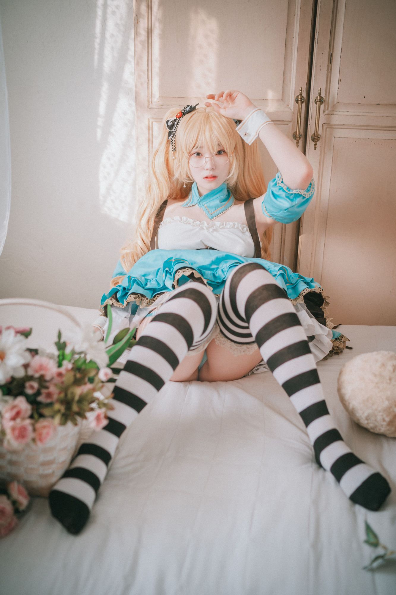 图片[33]-No.001-Alice in Glasses [49P]-coswz-cos王者