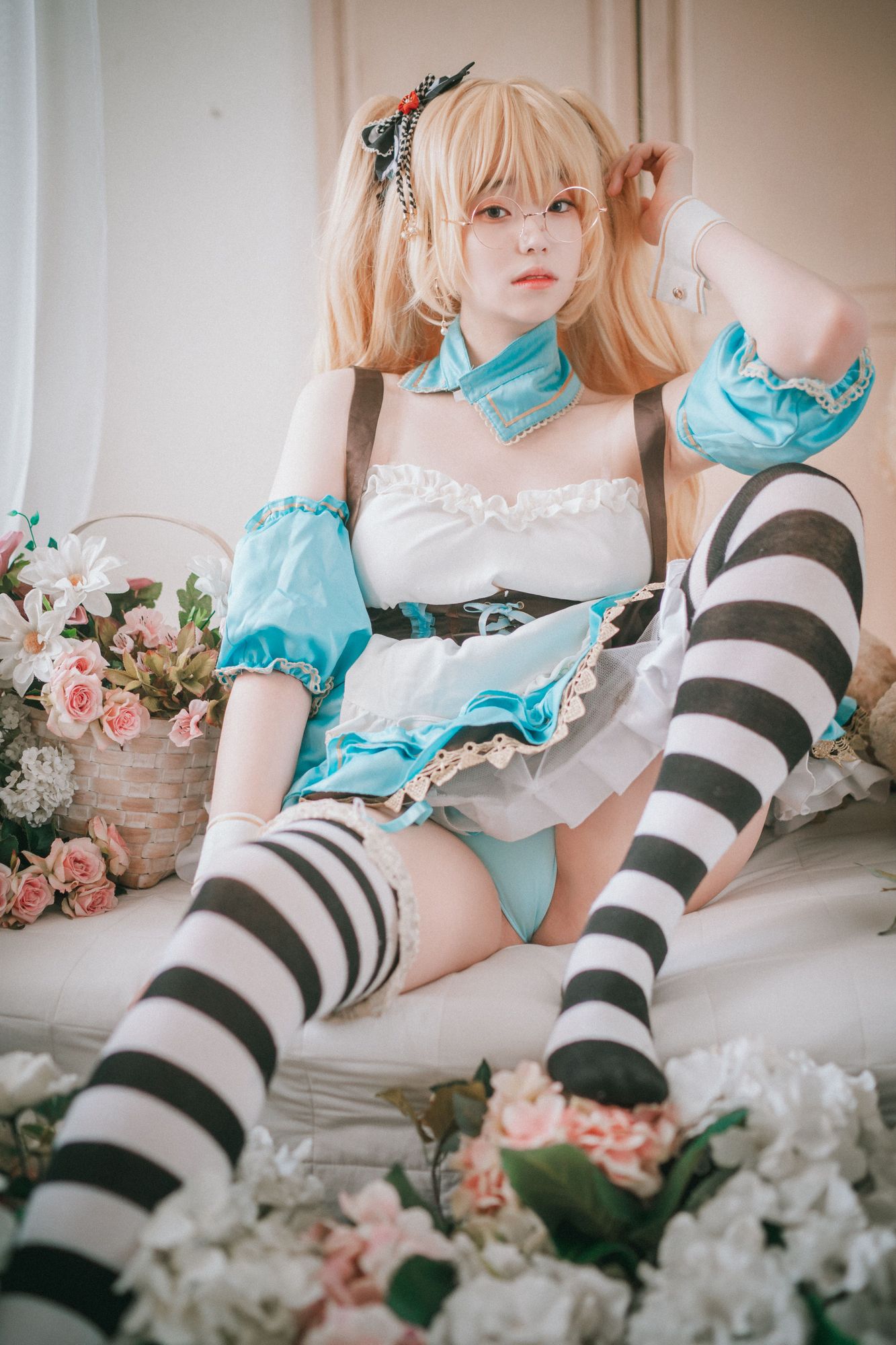 图片[31]-No.001-Alice in Glasses [49P]-coswz-cos王者