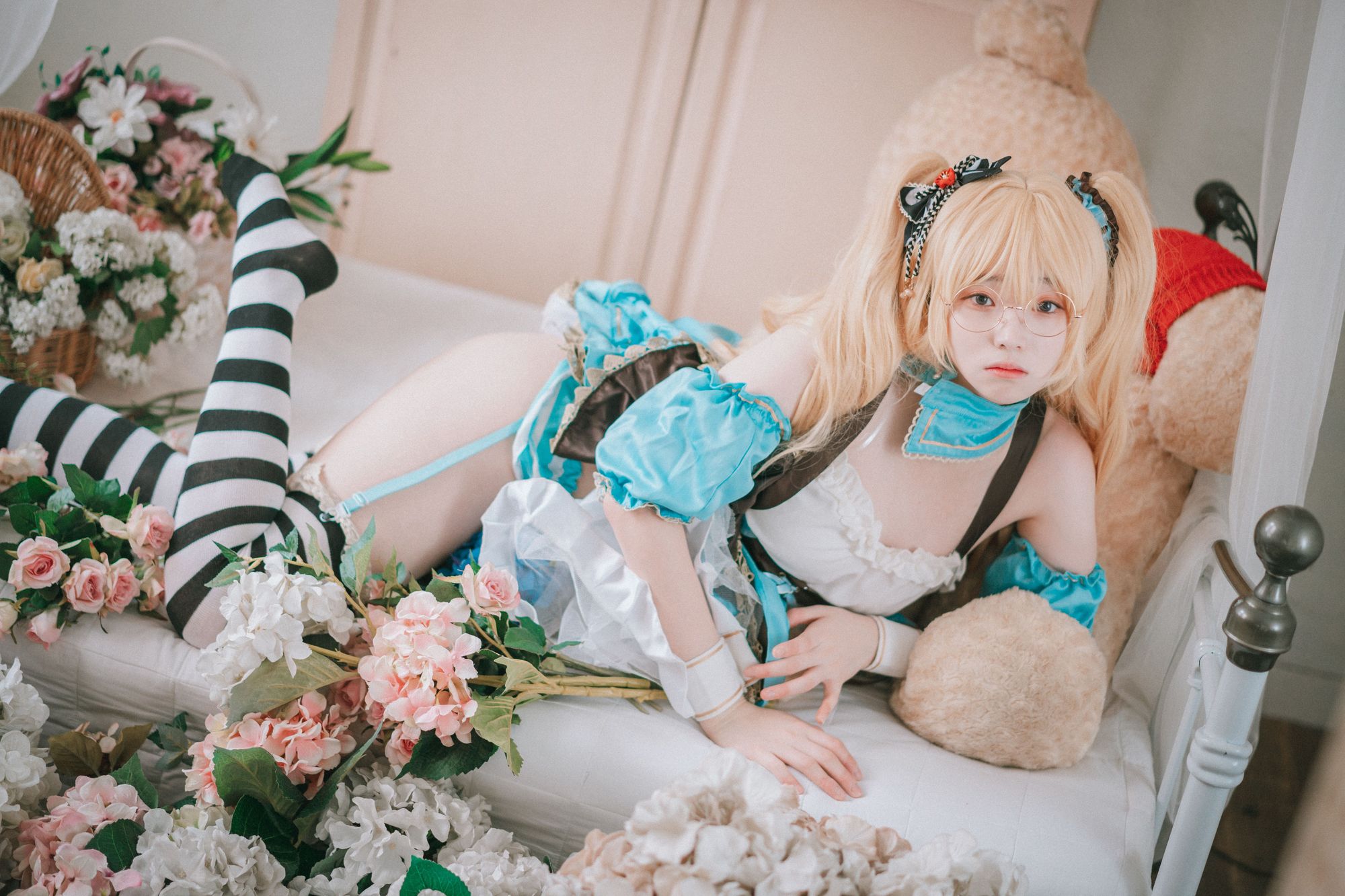 图片[26]-No.001-Alice in Glasses [49P]-coswz-cos王者