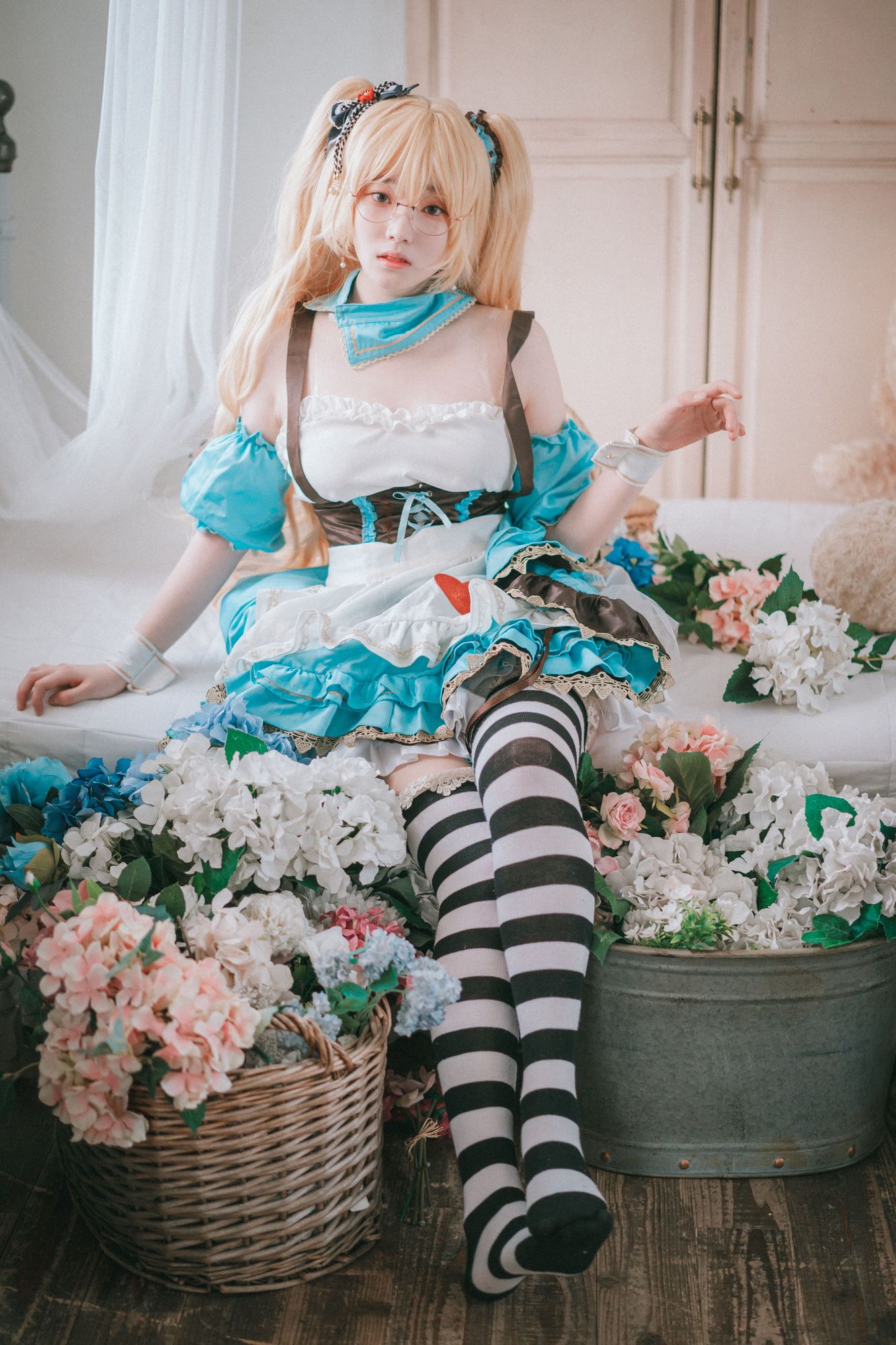 图片[12]-No.001-Alice in Glasses [49P]-coswz-cos王者