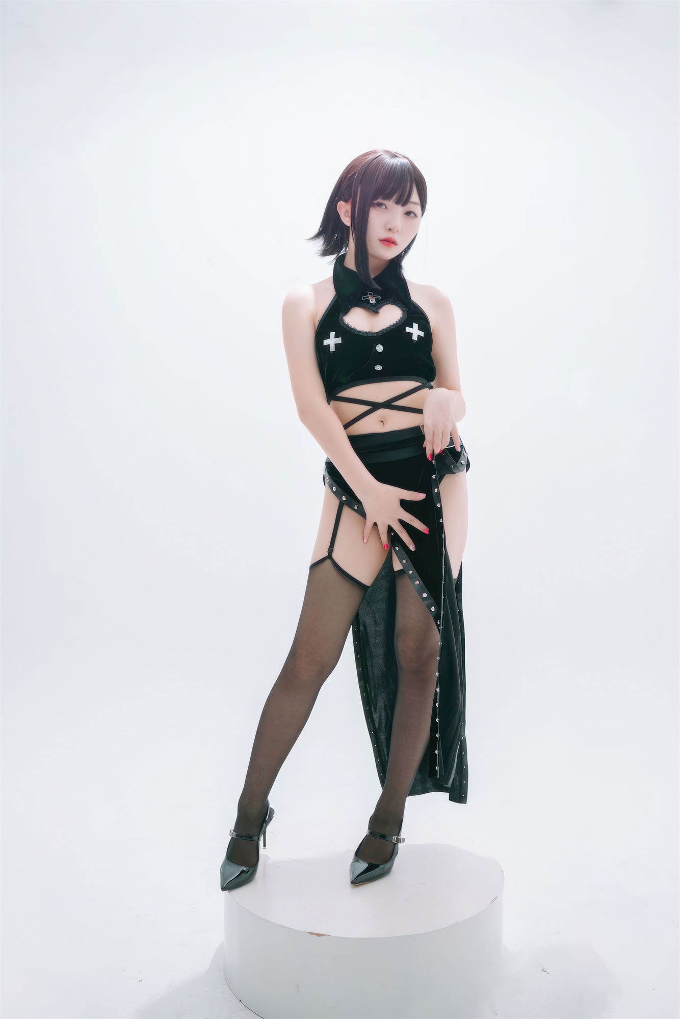 图片[26]-No.037 – 吊带袜修女 [71P]-coswz-cos王者