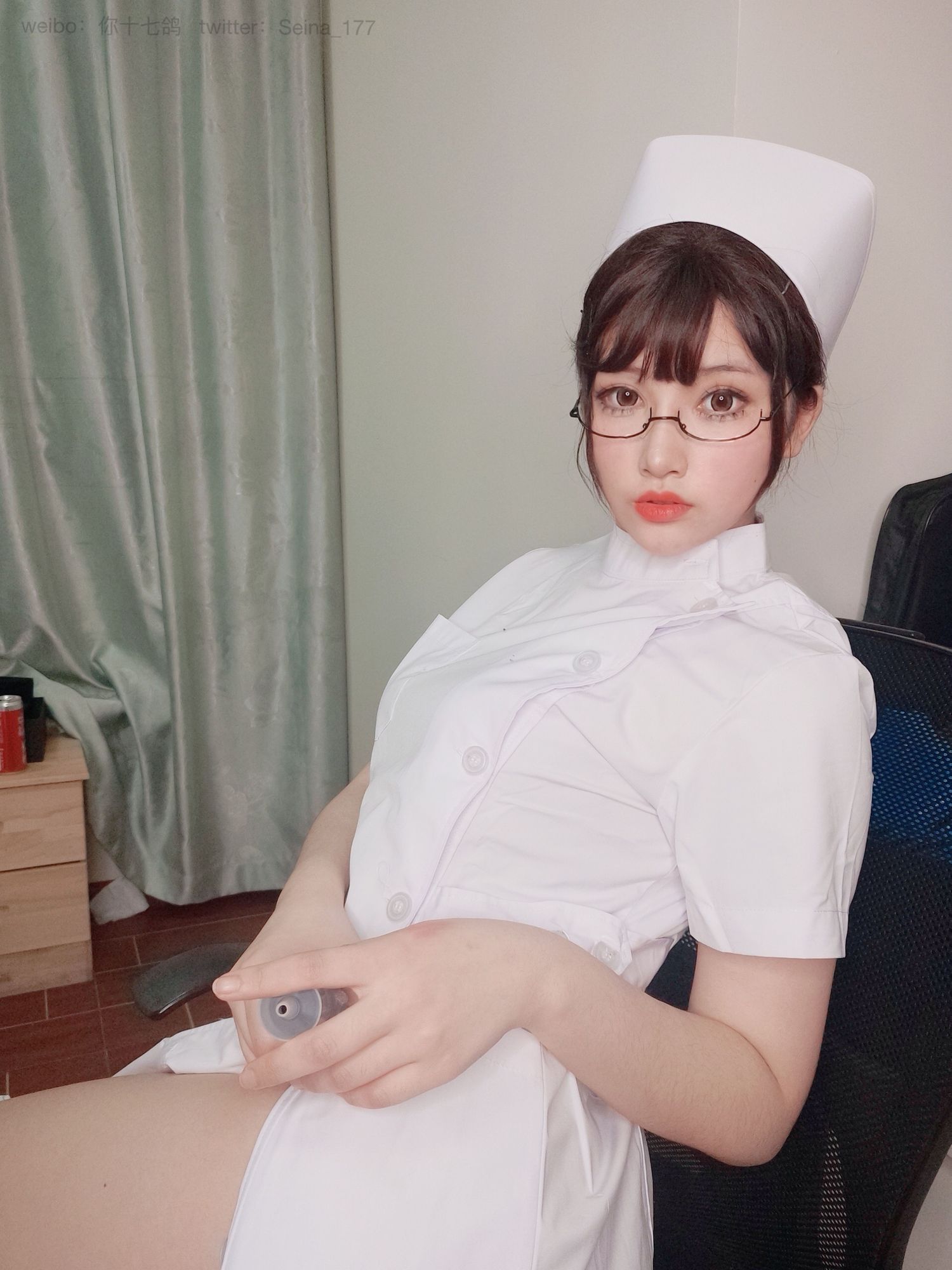 图片[2]-No.075 – 「你十七鸽」白色护士 [104P 1V]-coswz-cos王者