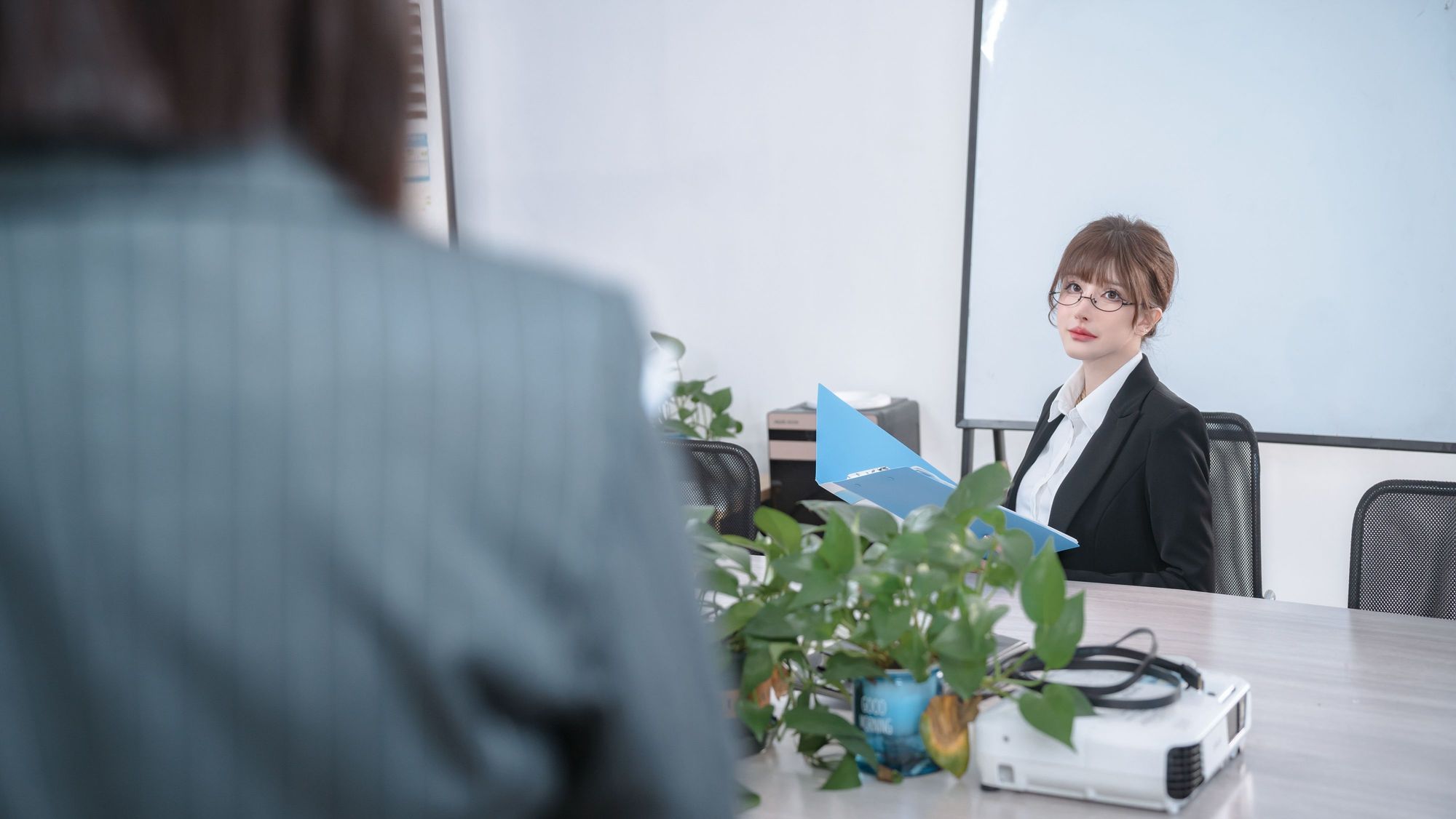 图片[4]-No.012 – 女上司和女下属 [70P 3V]-coswz-cos王者