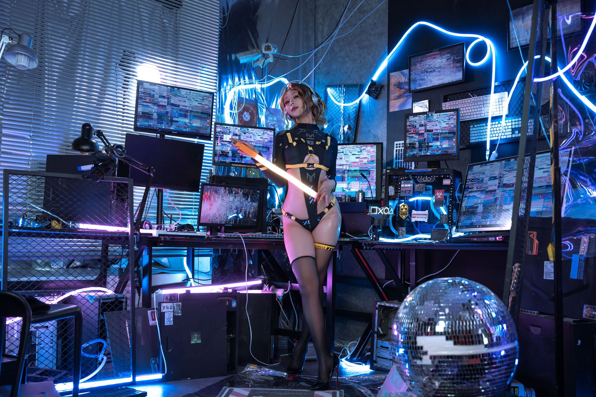 图片[7]-No.114 – 奶桃 骇入 [100P 1V]-coswz-cos王者