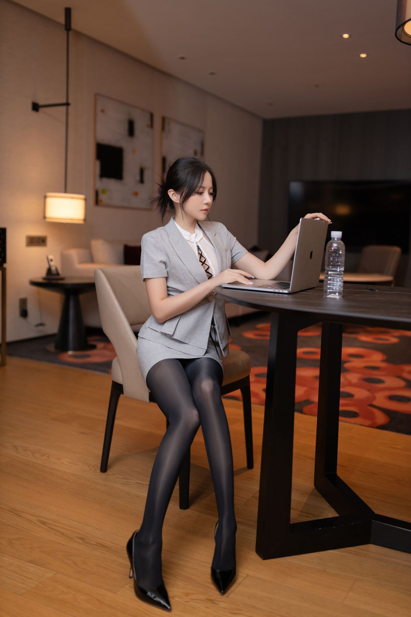 图片[3]-No.157 – 他的监控电话 [122P]-coswz-cos王者