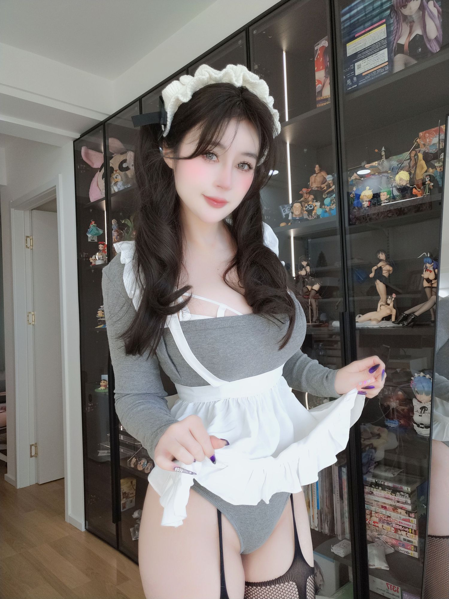 图片[34]-No.143 – [Fantia] 2025年06月订阅 (15套) [94P 7V]-coswz-cos王者