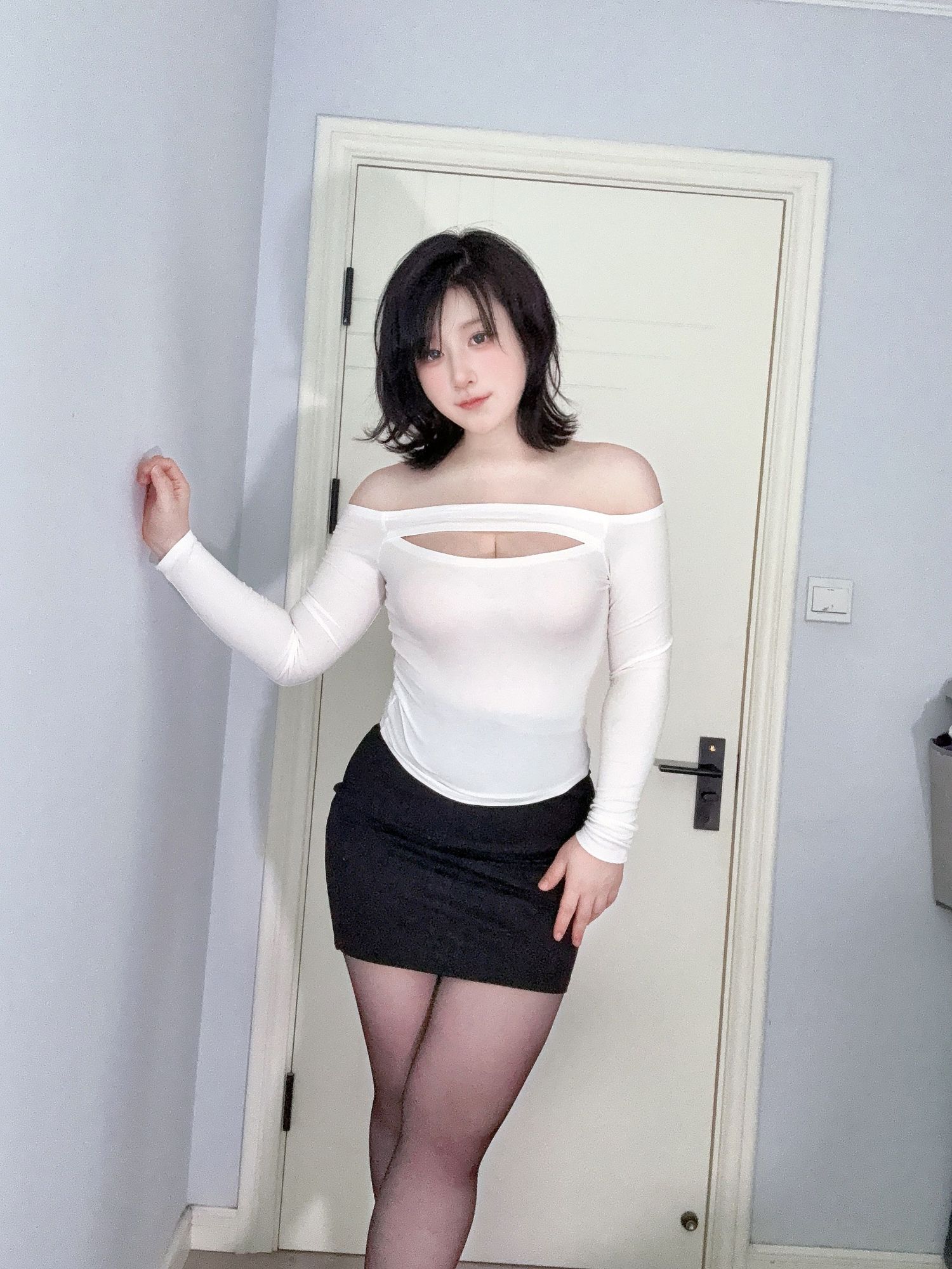 图片[1]-No.017 – 妈妈的裙子 [47P]-coswz-cos王者