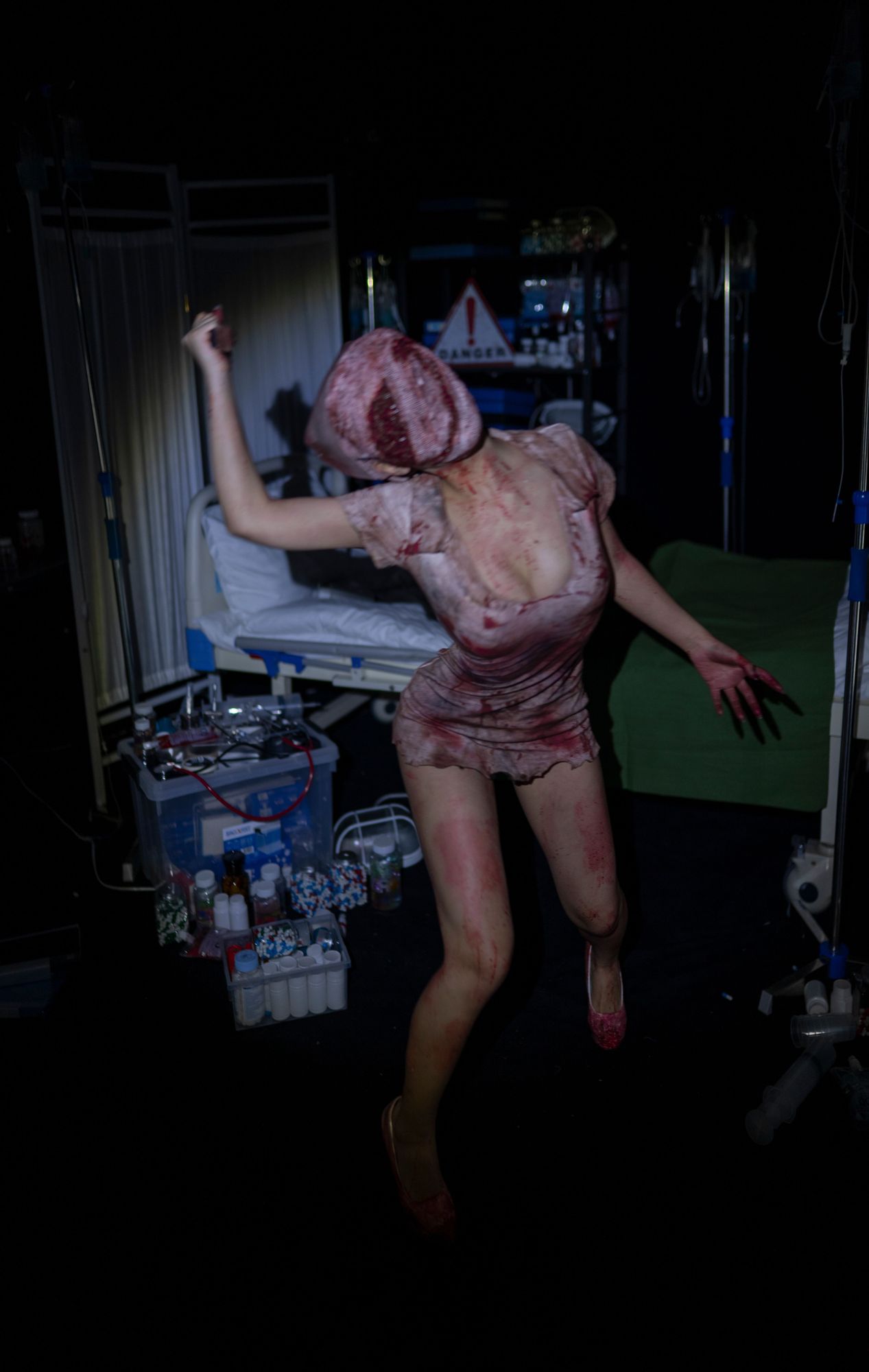 图片[1]-No.068 – 寂静岭护士 [90P 4V]-coswz-cos王者