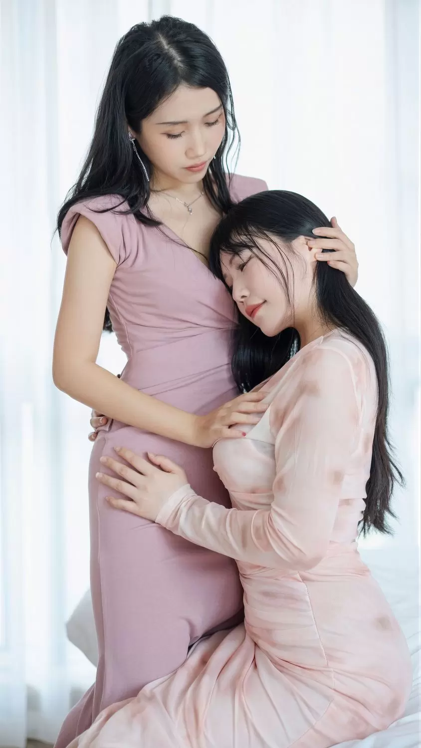 图片[1]-No.082 – 闺蜜的秘密 [64P 1V]-coswz-cos王者