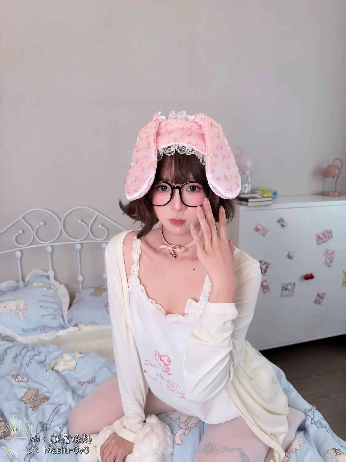 图片[3]-No.045 – 她的秘密读物 [85P]-coswz-cos王者