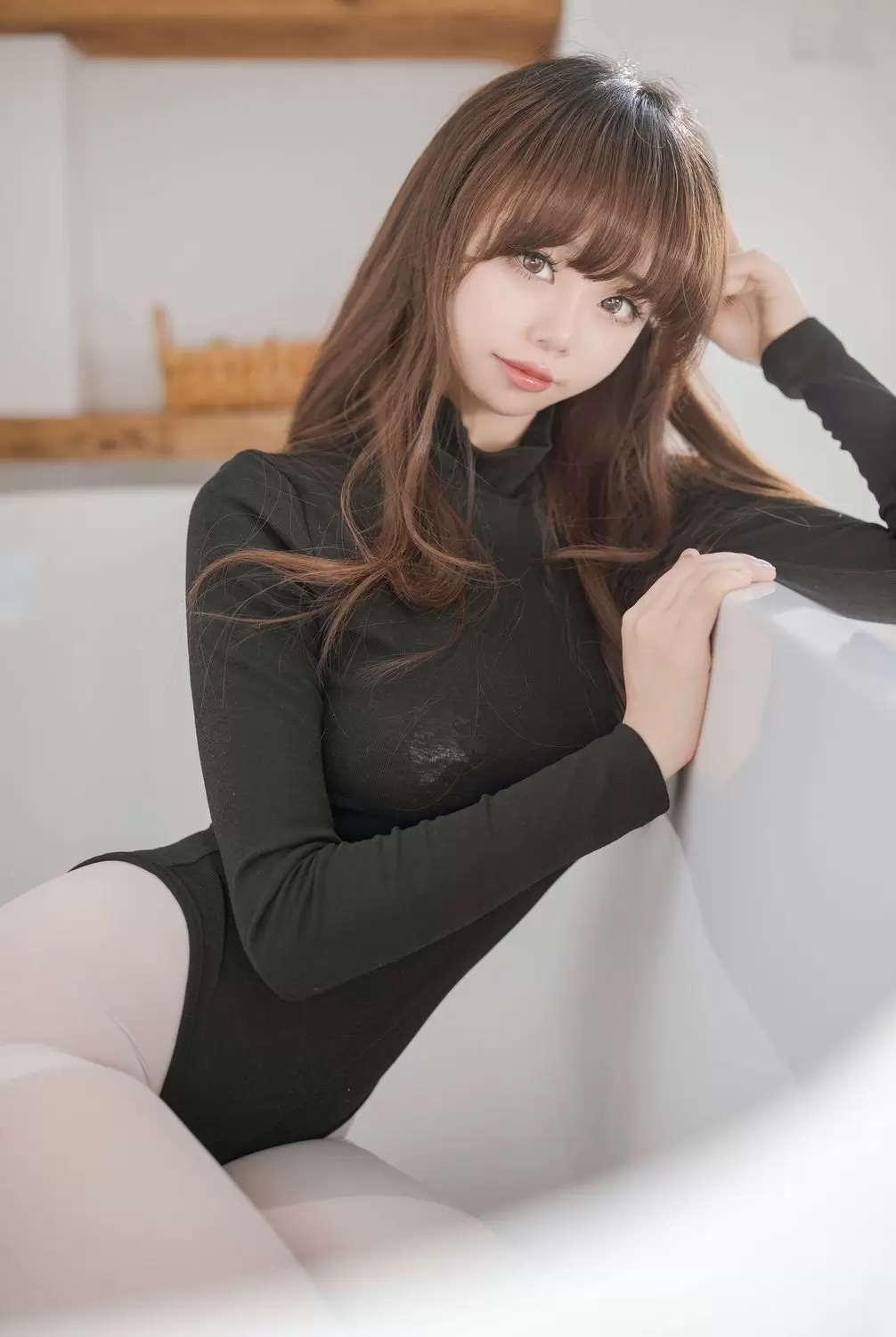 图片[2]-No.067 – 黑与白 [42P 2V]-coswz-cos王者